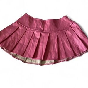 Hot pink pleated mini skirt